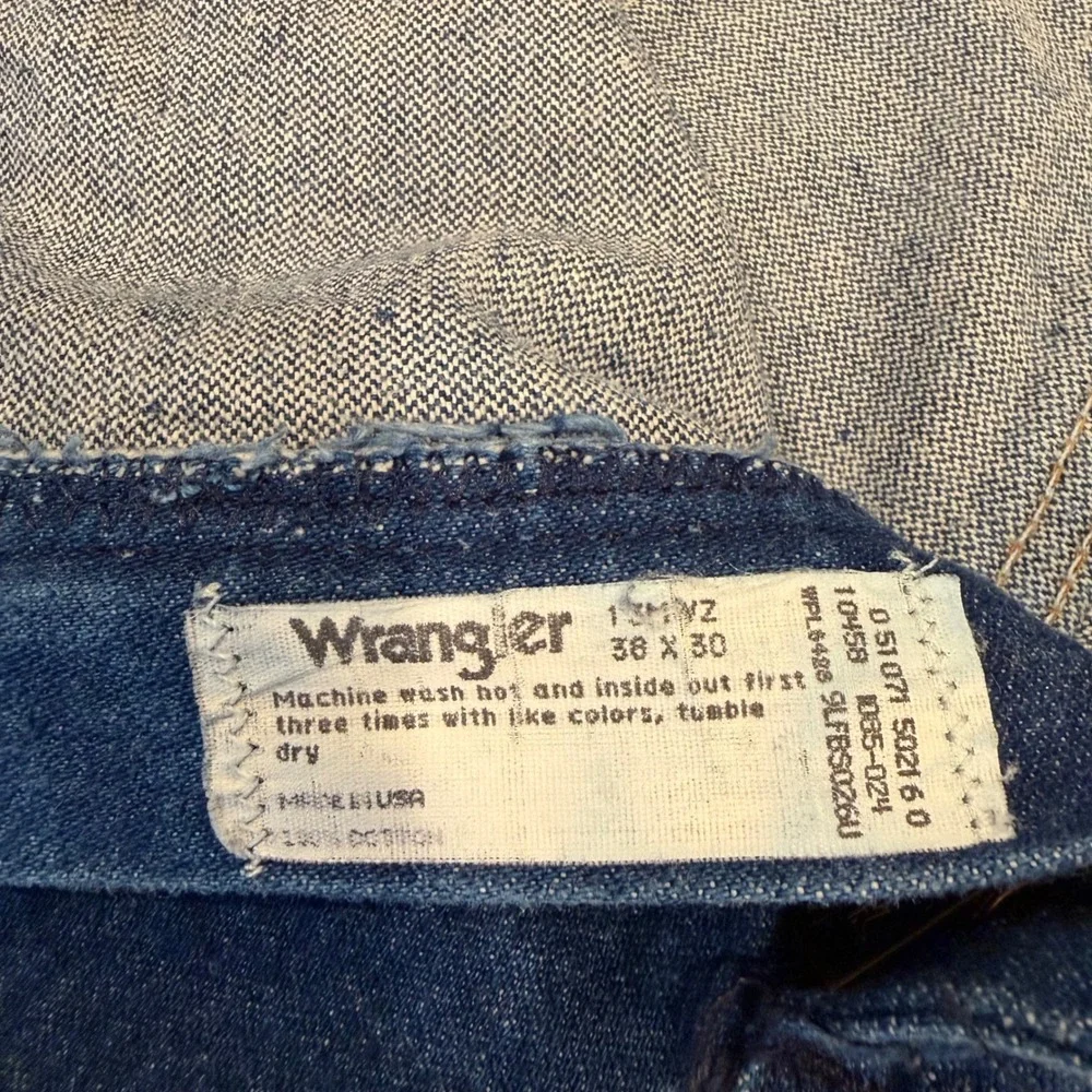 VTG Wrangler 13MWZ Cowboy Cut Jeans Mens 38 Dark Wash Straight Leg Made in USA